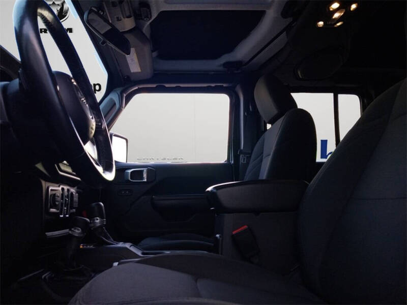 2021 Jeep Gladiator Willys