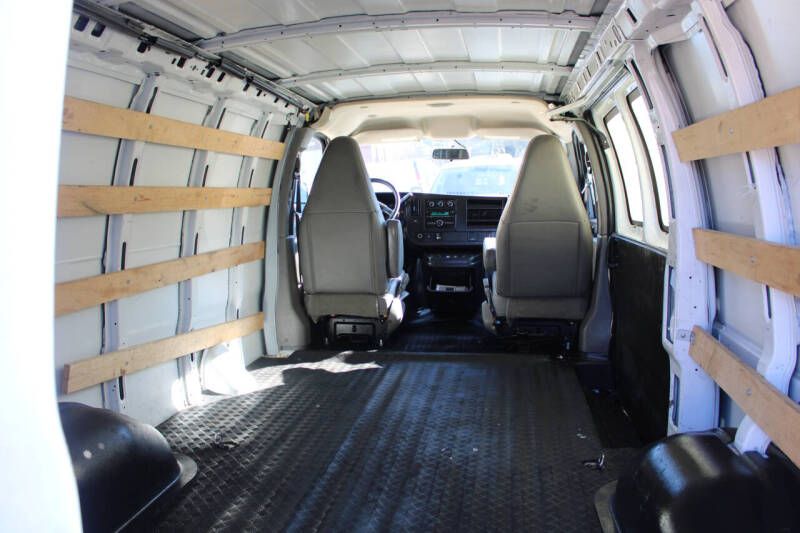 2019 Chevrolet Express 2500