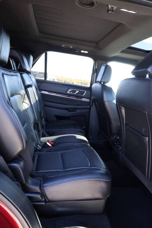 2019 Ford Explorer Platinum