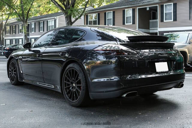 2011 Porsche Panamera 4