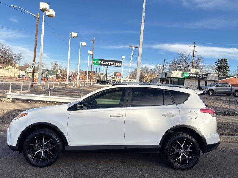2017 Toyota RAV4 SE