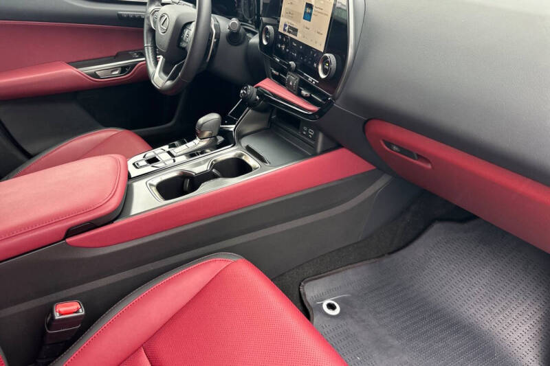 2025 Lexus NX 350 Premium