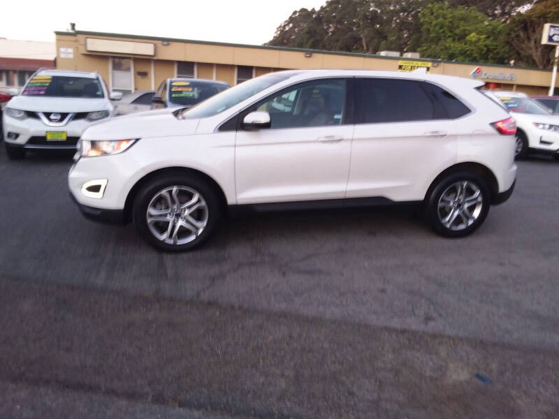 2015 Ford Edge Titanium's photo