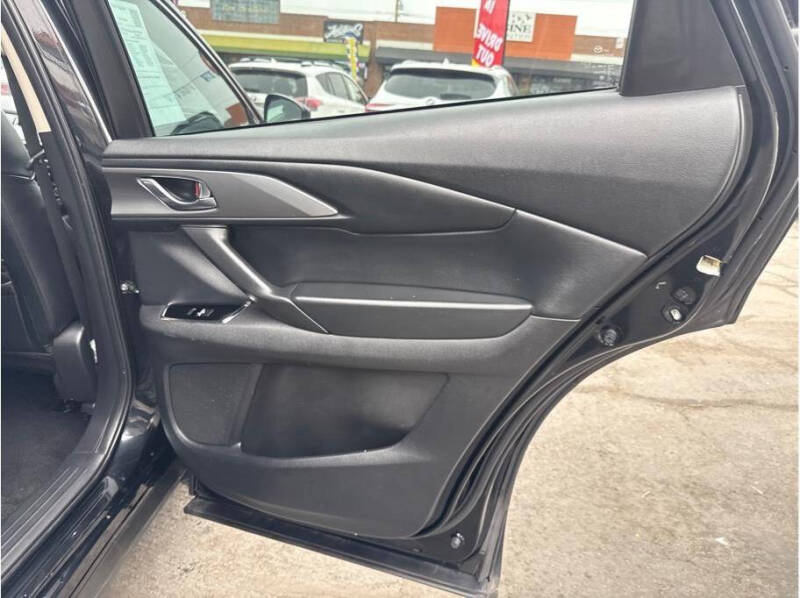 2023 Mazda CX-9 Touring Plus