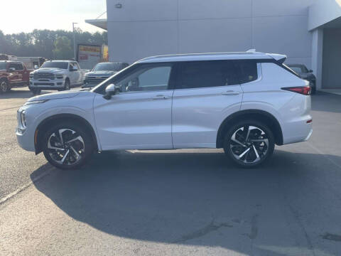 2024 Mitsubishi Outlander SEL