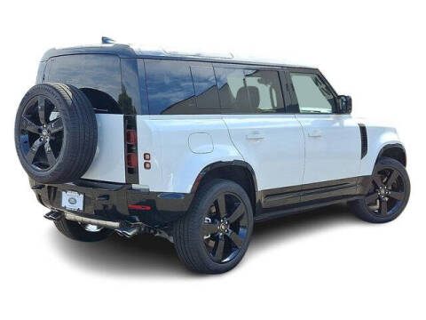 2025 Land Rover Defender 110 P500 X-Dynamic SE