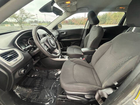 2018 Jeep Compass Sport