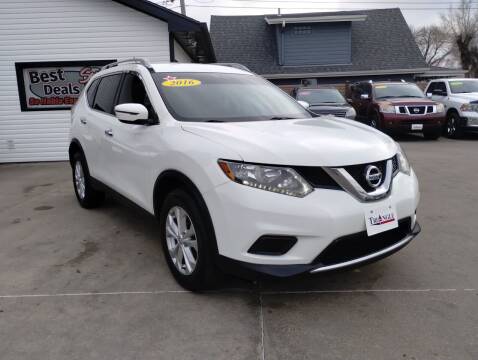 2016 Nissan Rogue for sale at Triangle Auto Sales in Omaha NE