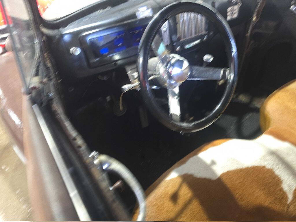1940 Chevrolet Master Deluxe 19
