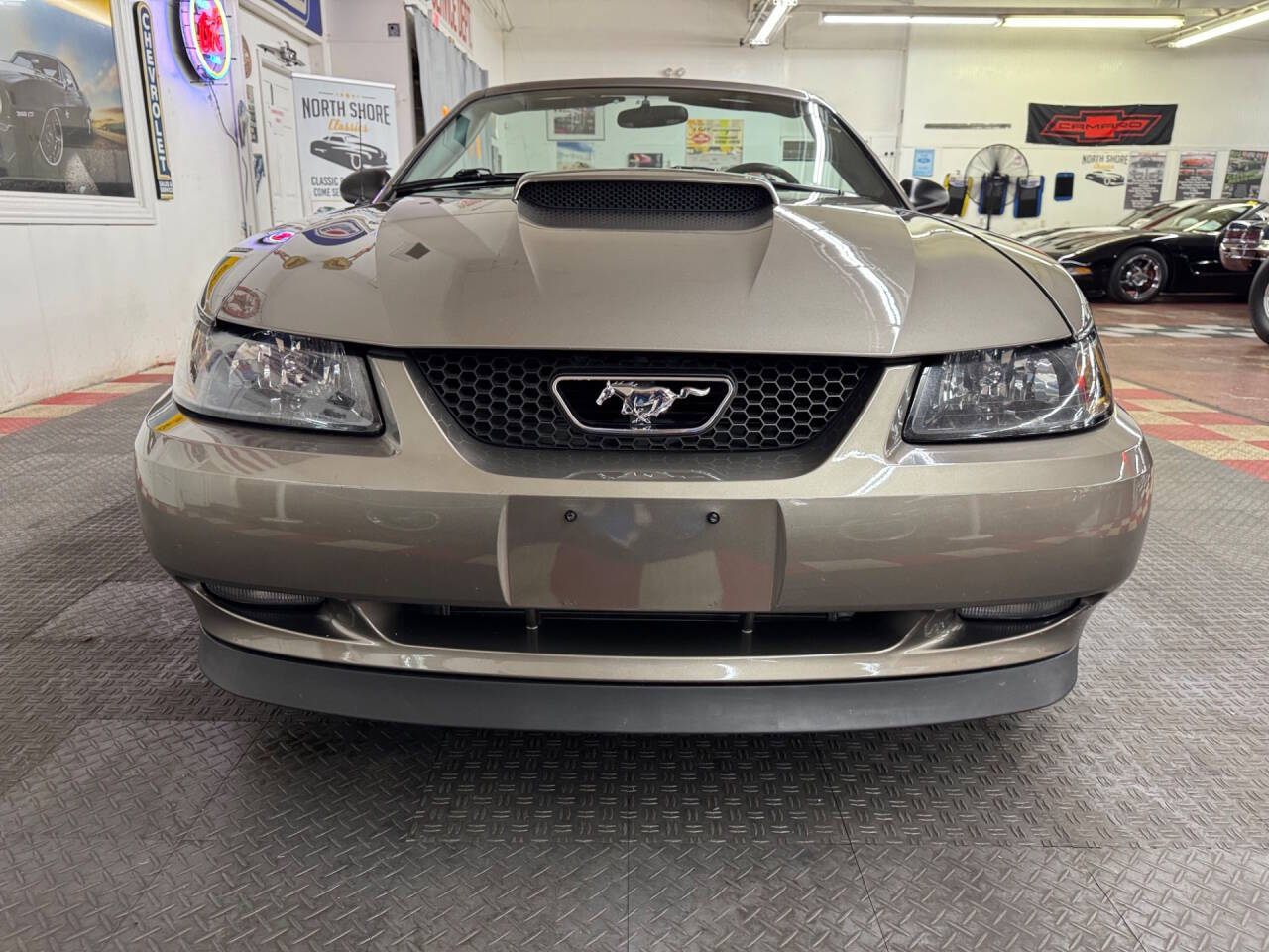 2002 Ford Mustang 20