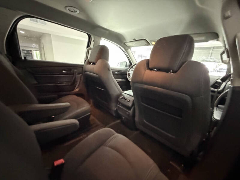 2014 GMC Acadia SLE-2
