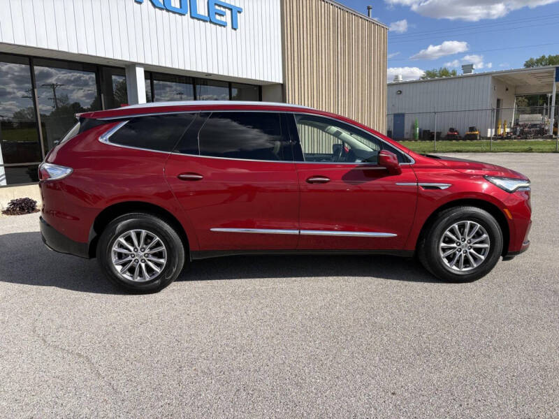 2023 Buick Enclave Essence
