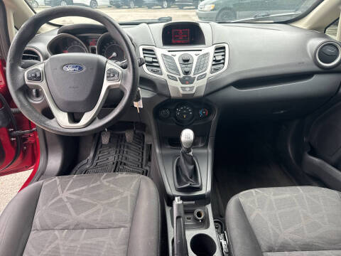 2013 Ford Fiesta SE