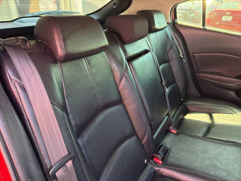 2017 Mazda MAZDA3 Touring