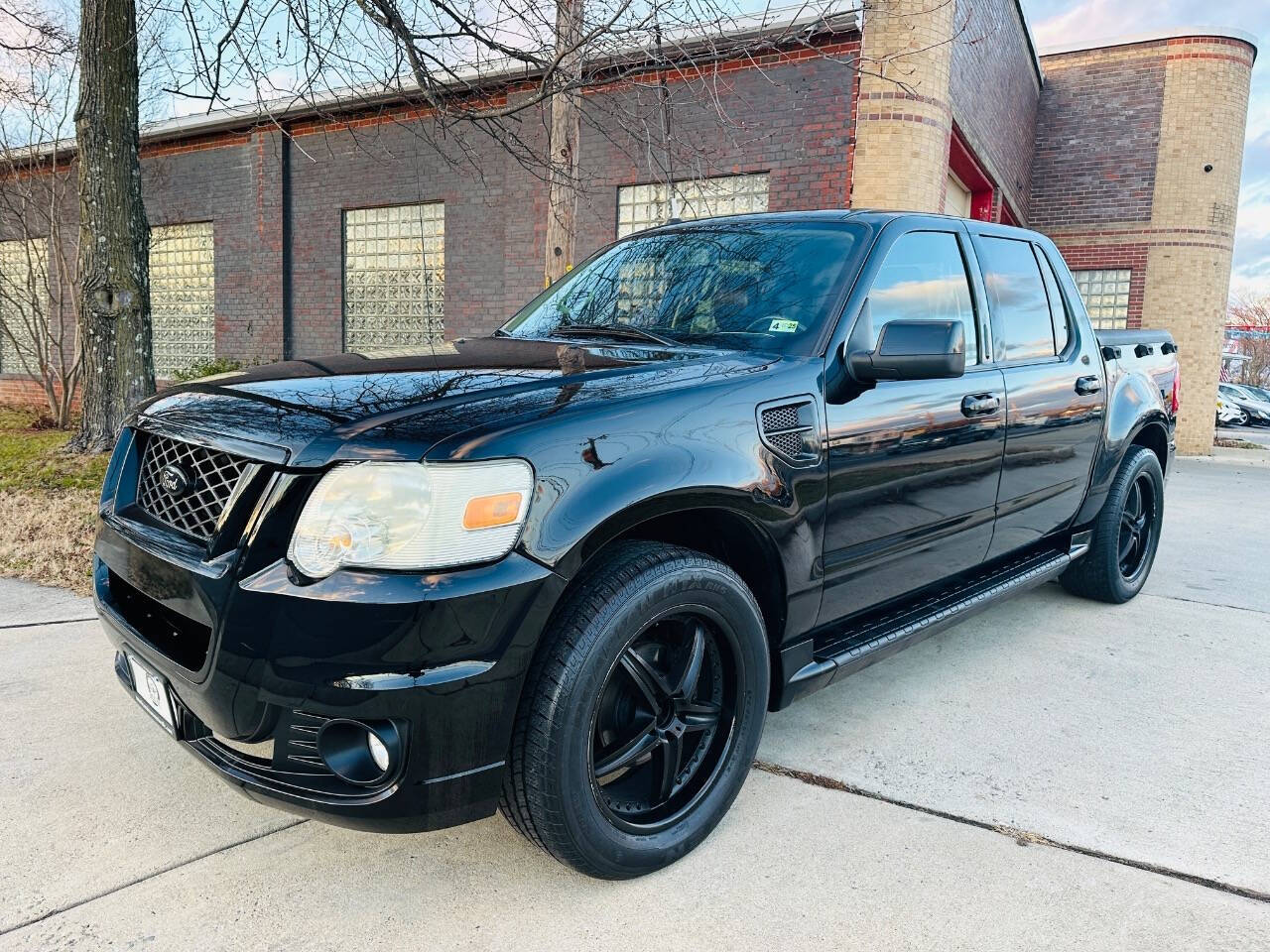 2010 Ford Explorer Sport Trac for sale at American Dream Motors in Winchester, VA