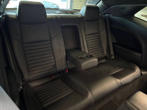 2014 Dodge Challenger R/T Plus