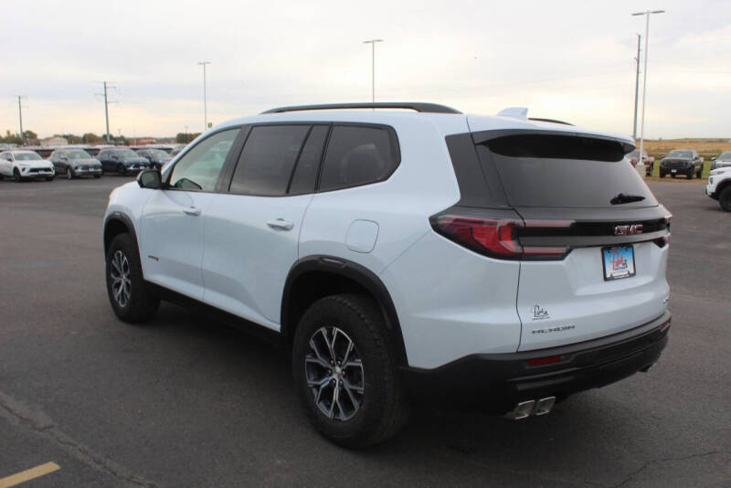 2026 GMC Acadia AT4