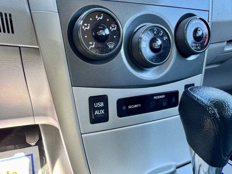 2012 Toyota Corolla LE