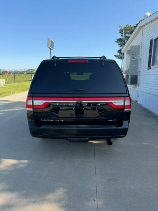 2016 Lincoln Navigator L Select