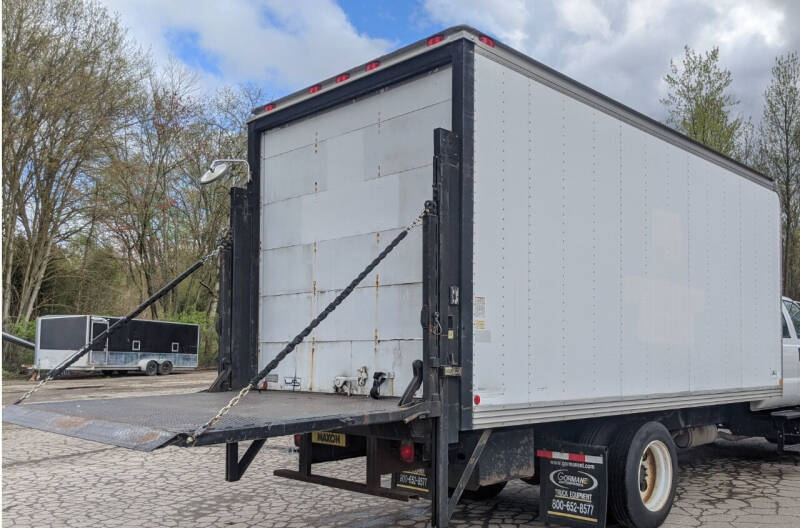  US BODY 18FT TRUCK BOX WITH MAXON 3000LB LIFTGATE for sale at Re-Fleet llc in Towaco NJ