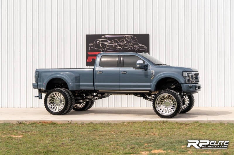2022 Ford F-450 Super Duty Platinum