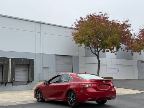 2019 Toyota Camry SE