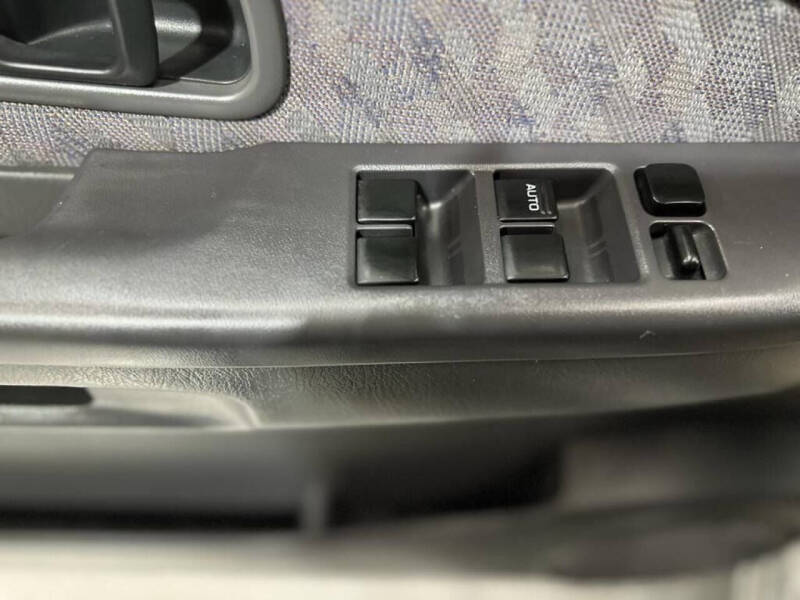 1998 Nissan Pathfinder XE