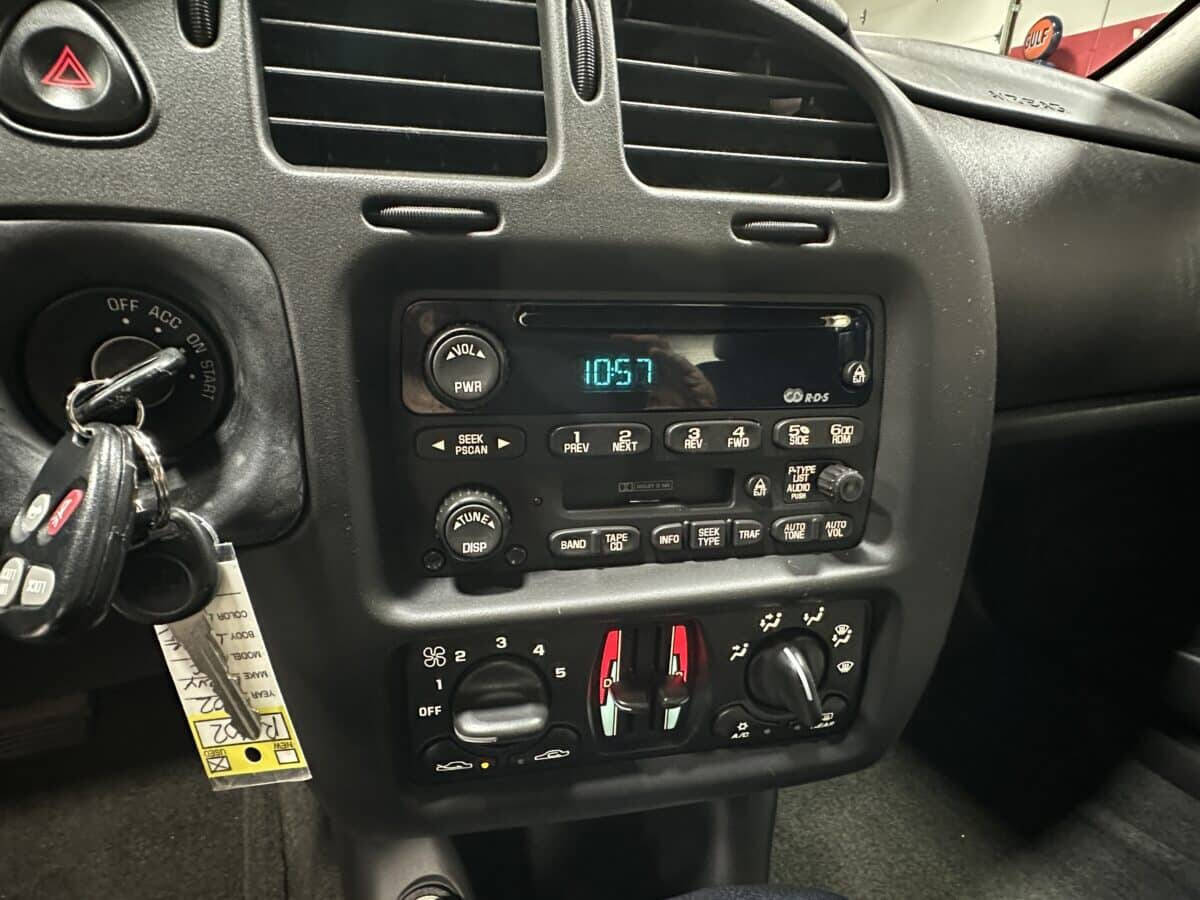 2002 Chevrolet Monte Carlo 16