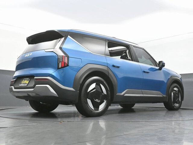2024 Kia EV9 Wind