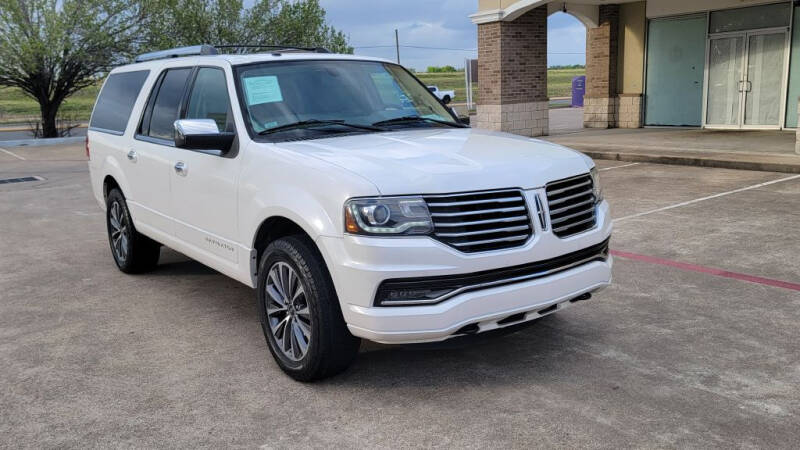 2015 Lincoln Navigator L for sale at America's Auto Financial in Houston TX