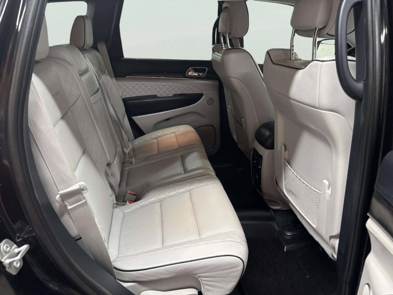JeepGrand Cherokee21