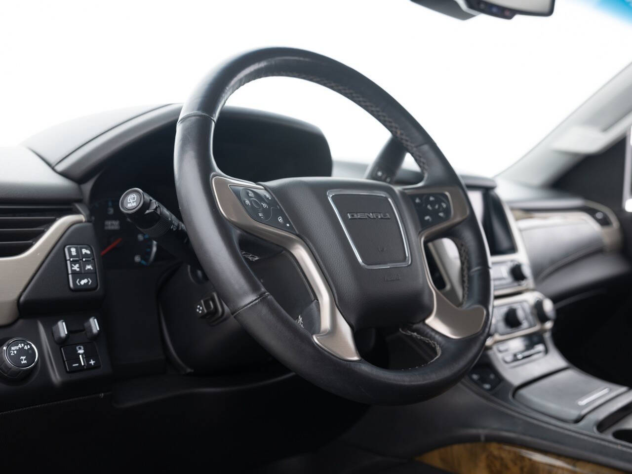 Used Car 2017 Gmc Yukon  Denali 4x4 4dr Suv For Sale Under $30,000 In Coal City, Illinois