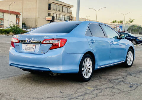 2012 Toyota Camry Hybrid XLE