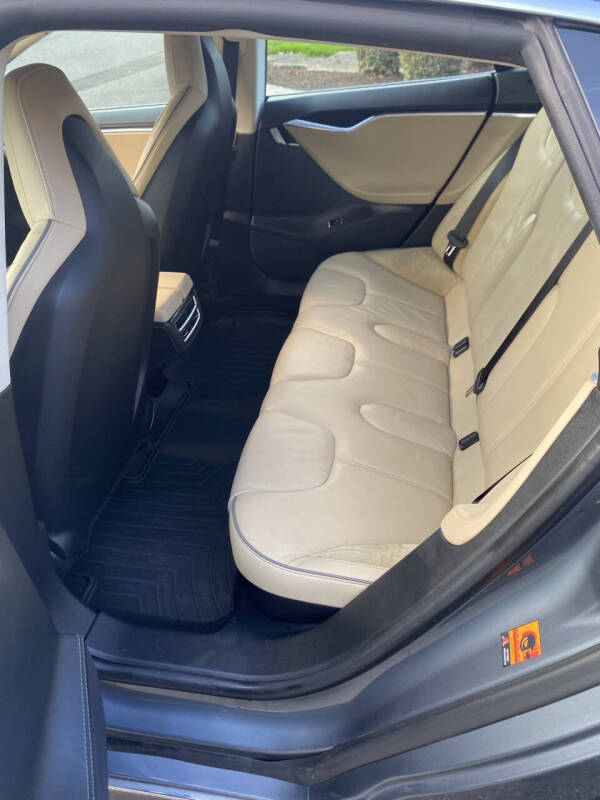 2014 Tesla Model S P85
