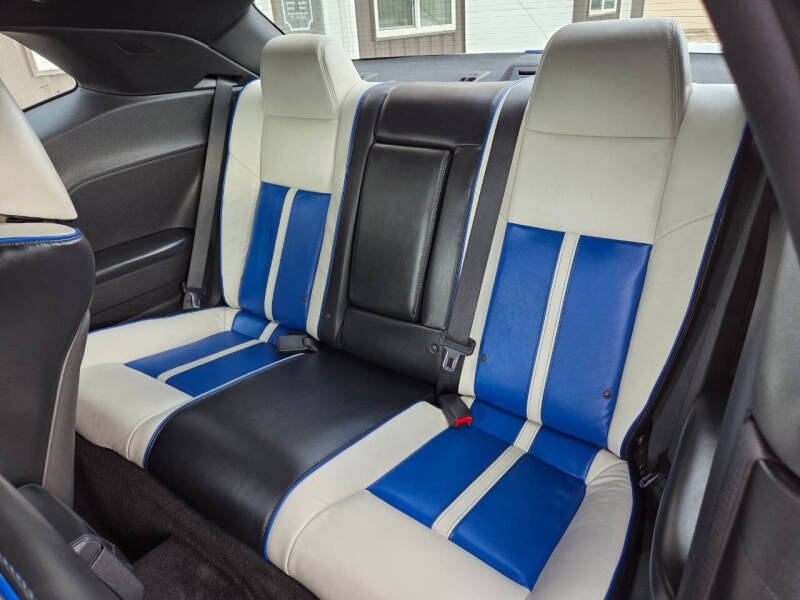 2011 Dodge Challenger SRT8 392