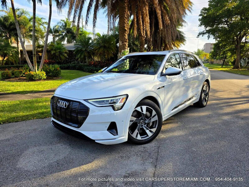 2021 Audi e-tron quattro Premium