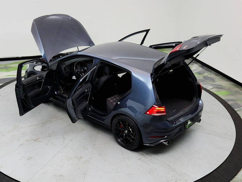 2019 Volkswagen Golf GTI SE