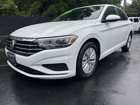 2019 Volkswagen Jetta for sale at LULAY'S CAR CONNECTION in Salem OR