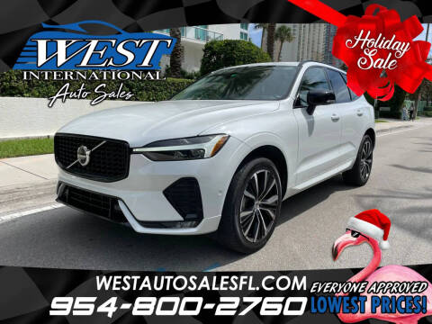 2023 Volvo XC60 B5 Plus Dark Theme