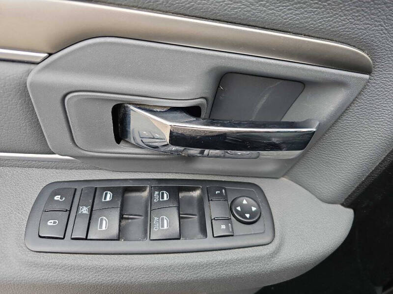 2020 RAM 1500 Classic SLT