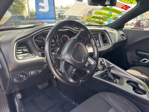 2021 Dodge Challenger SXT
