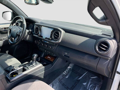 2023 Toyota Tacoma TRD Off-Road