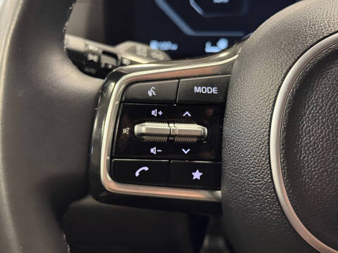 2025 Kia Carnival SX