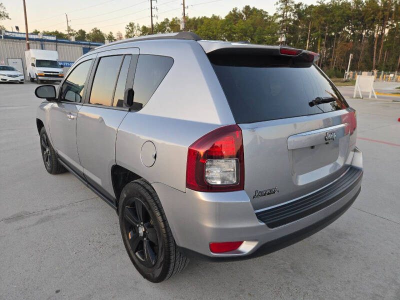 2017 Jeep Compass Sport photo 13