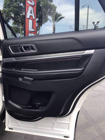 2017 Ford Explorer Sport