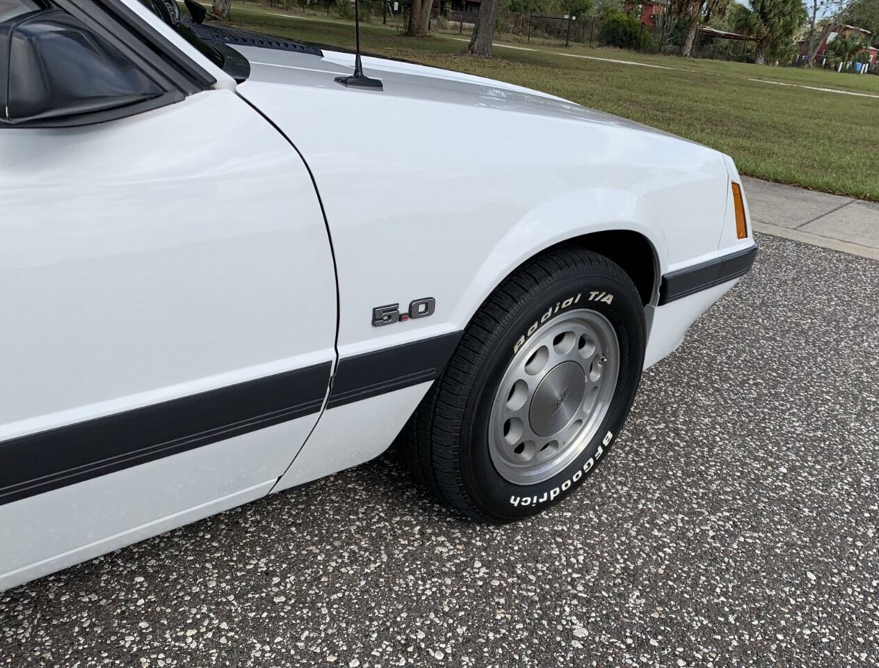 1986 Ford Mustang 35
