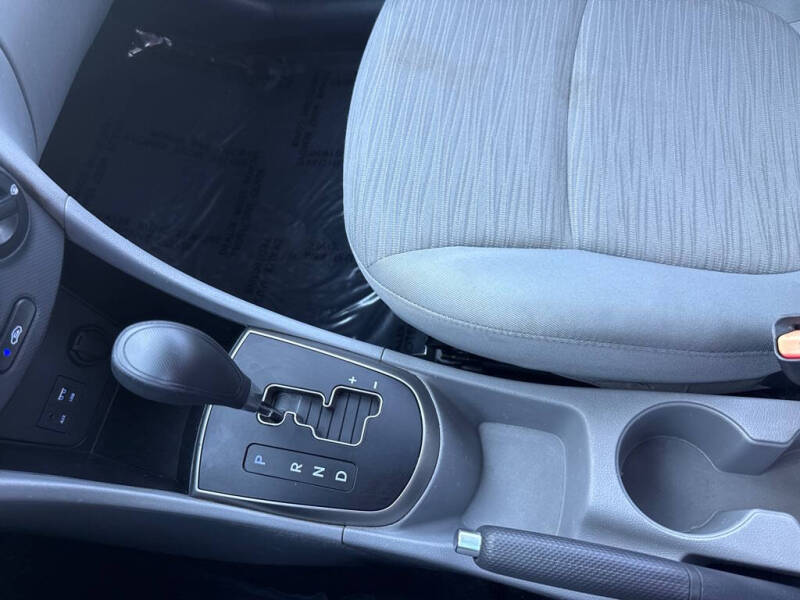 2015 Hyundai Accent GLS