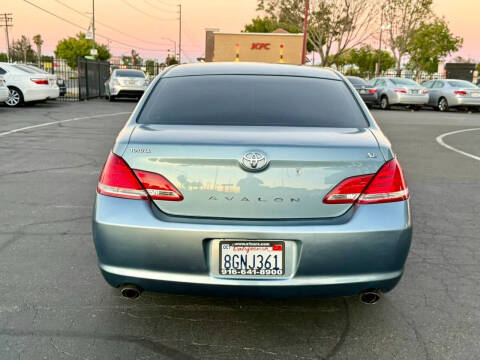 2006 Toyota Avalon