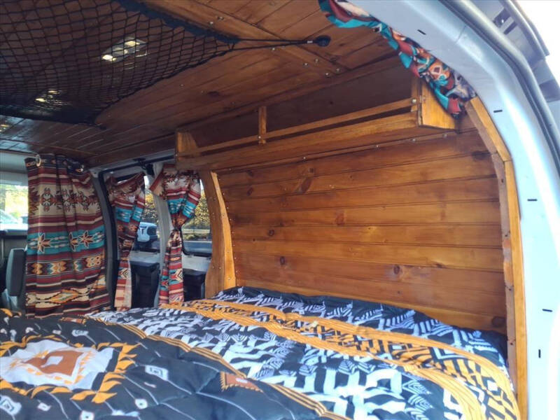 2023 Chevrolet Express 2500