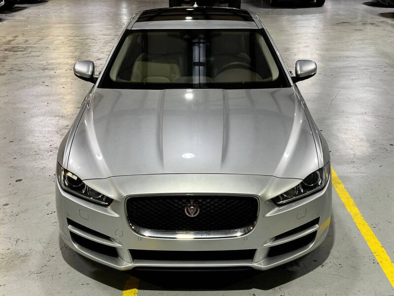2017 Jaguar XE 25t Prestige
